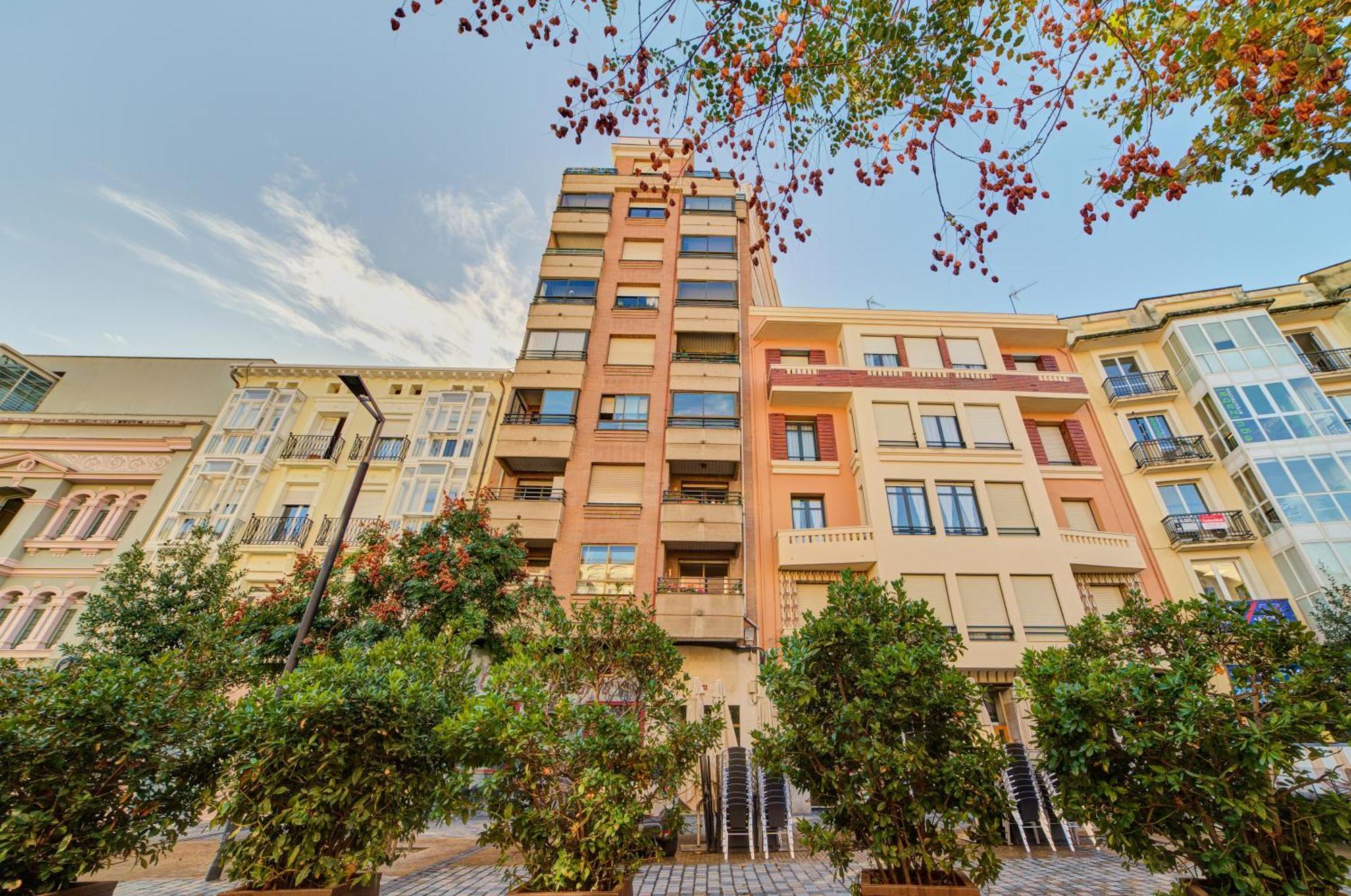 Apartamento Breton De Los Herreros Logrono Exterior photo